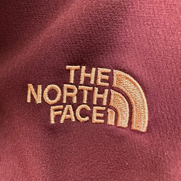 The North Face TNF Shelbe Raschel Fleece Jacket Womens Small Burgundy WindWall - Picture 3 of 12